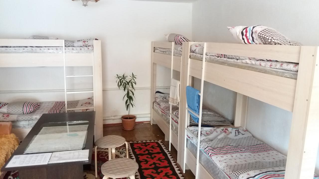 Happy Hostel In Kochkor Luaran gambar